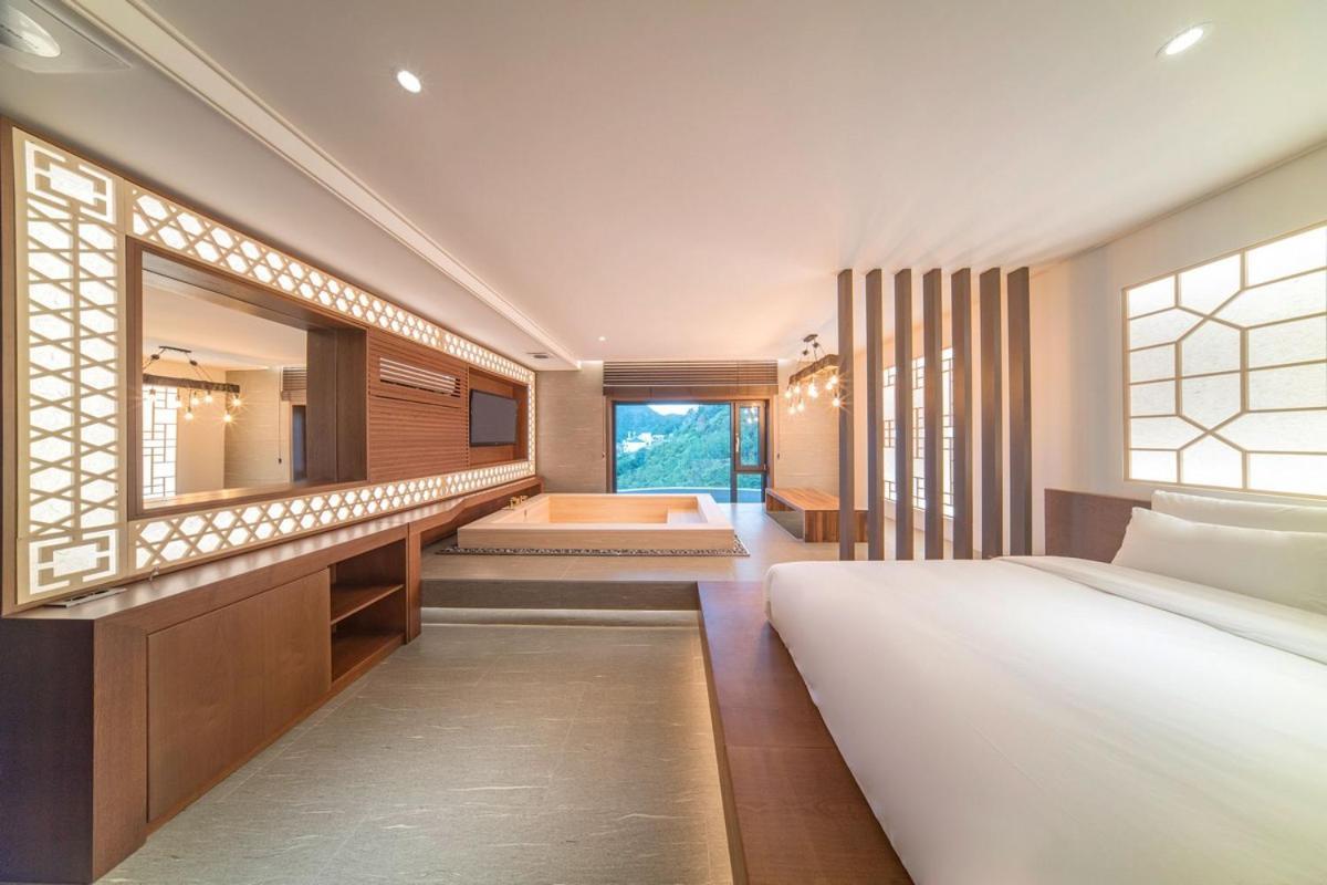 Yeonhwamun Hotel Yeongdeok Екстер'єр фото